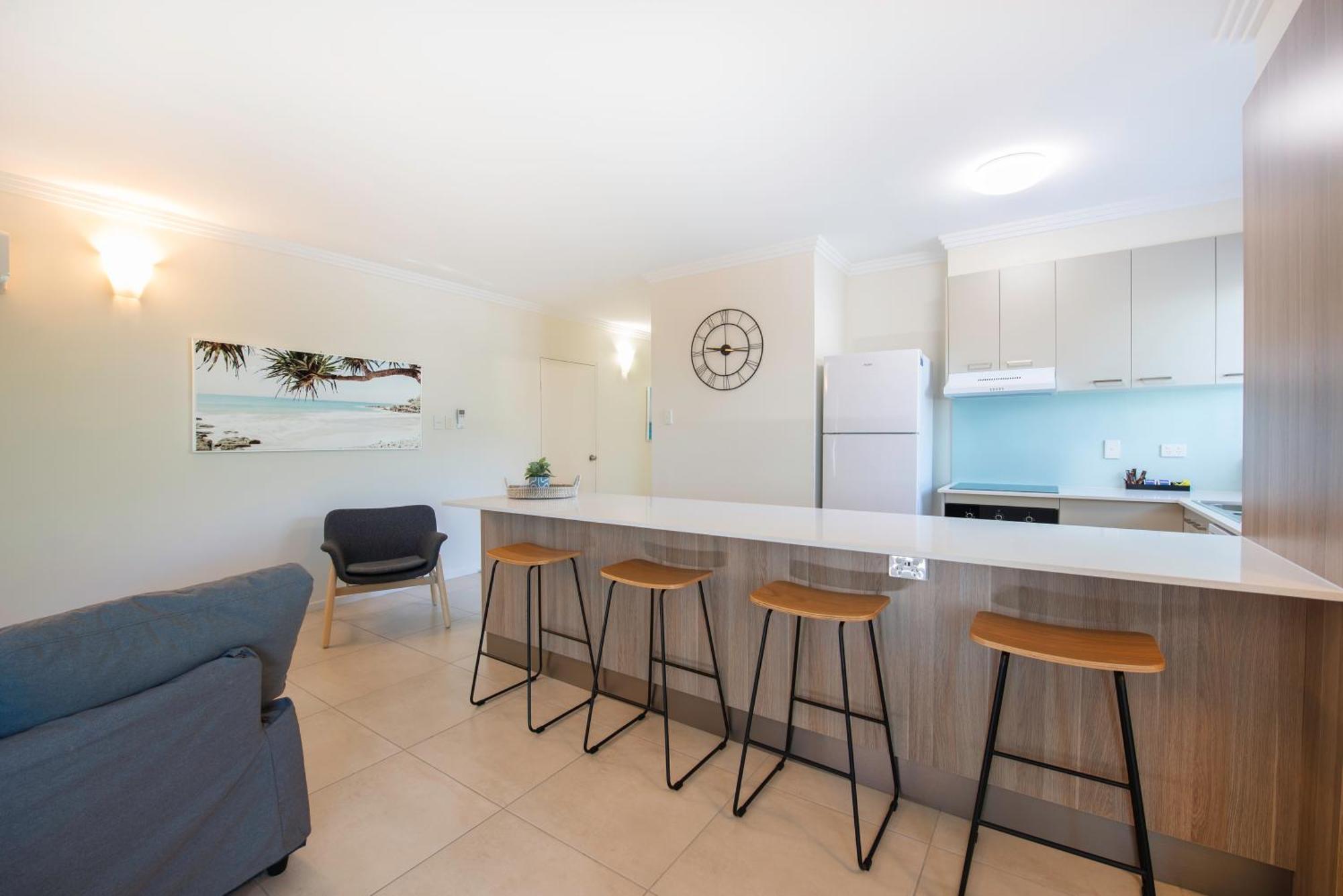 Coral Sea Vista Apartments Эйрли-Бич Экстерьер фото
