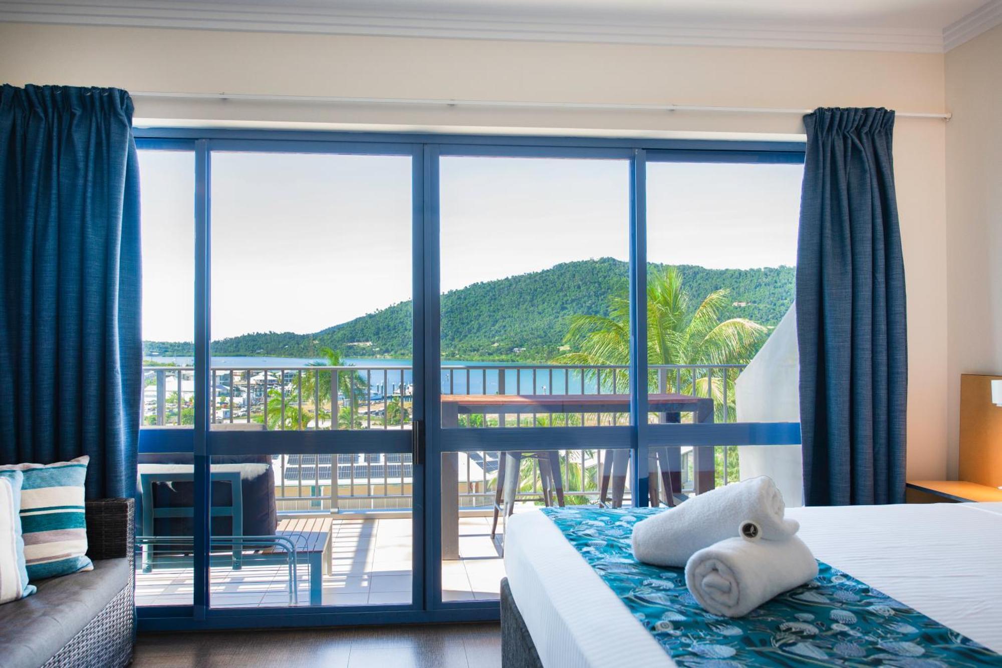 Coral Sea Vista Apartments Эйрли-Бич Экстерьер фото